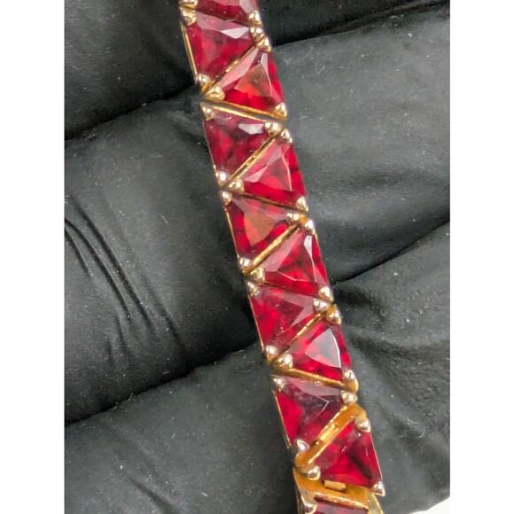 7" 10kt Gold Vermeil Tennis Bracelet Triangle Trilliant Cut Red CZ 925 Sterling - Picture 5 of 6